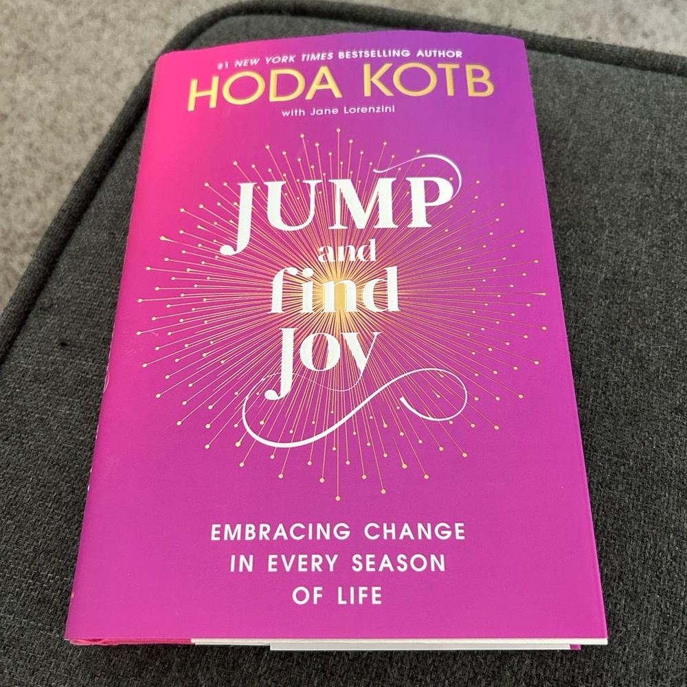 🩷Jump and Find Joy' Book by Hoda Kotb🩷